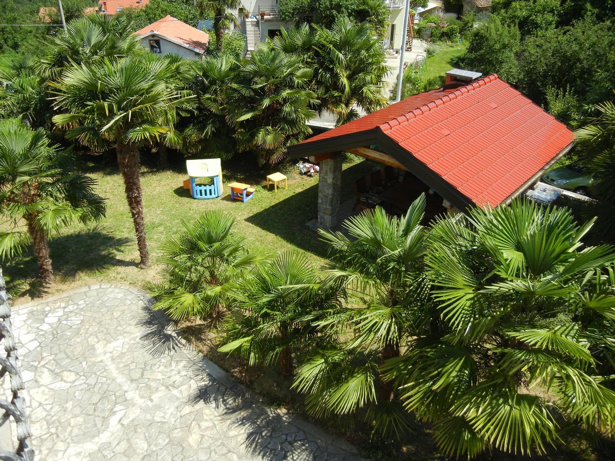 Villa Laurea Lovran Exteriör bild